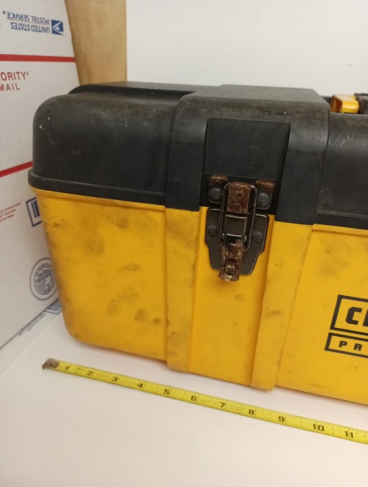 craftsman professional tool box Plastic Yellow/ Black Rare - Image 3 of 4