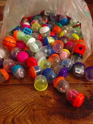1" inch Vending gumball candy Machine Capsules Toy Mix 250 pieces 1.1" acorn