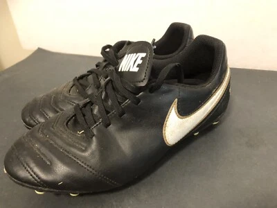 soccer shoes for 6 year old