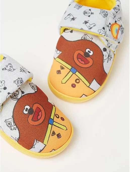 Boys Children s Kids Hey Duggee Fullback Slippers size UK 4 5 6 7