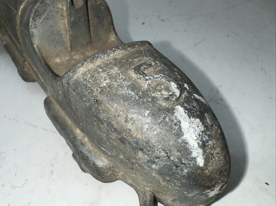 Coche de carreras Hubley Kiddie Toy #5 vintage con conductor 457 1940 a 1950 hecho en Estados Unidos Foto 4 de 4