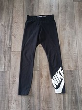 Black Nike leggings