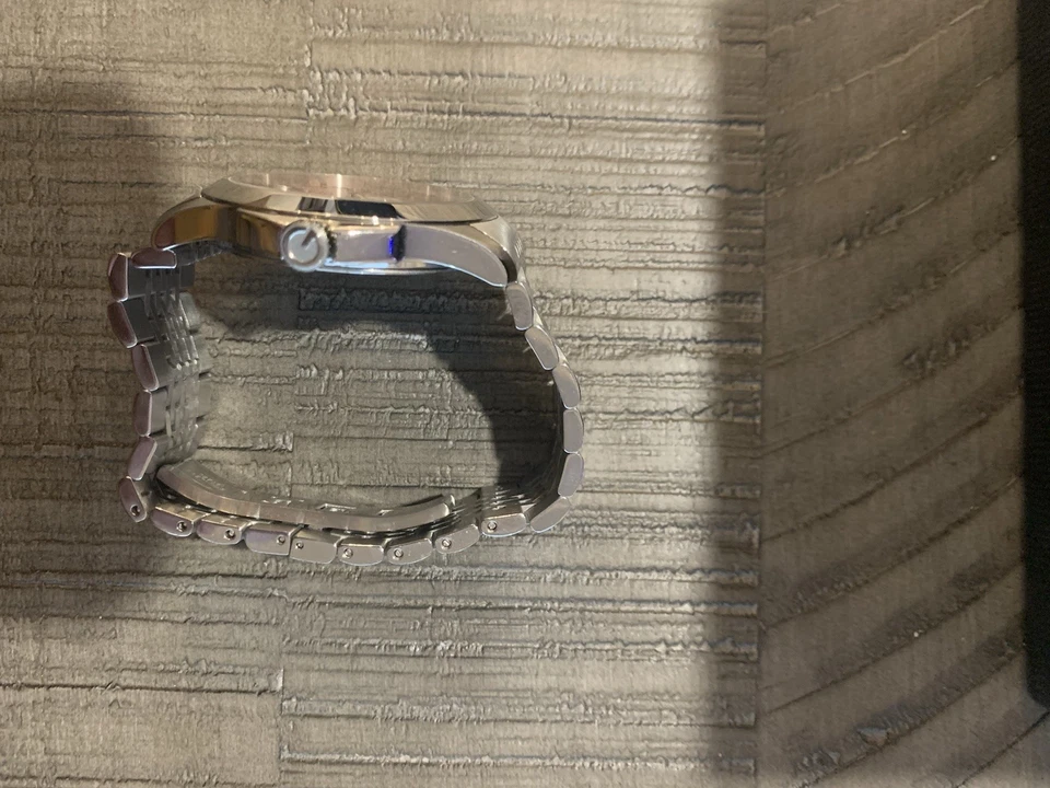 Gucci G Timeless 126.4 Stainless Steel Quartz Ladies Watch 27 MM Box And Papers - Image 3 of 4