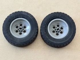 LEGO TECHNIC Power Functions Battery Box 88000 & 8881, Servo Motor 8883 + Wheels