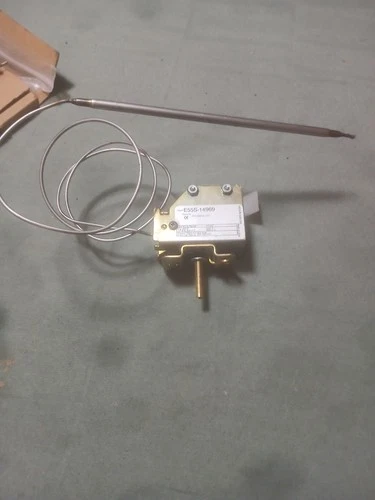 Chromalox E55S-14969 Thermostat 558131-001 / RTBCLN TSTAT Power Control Type.