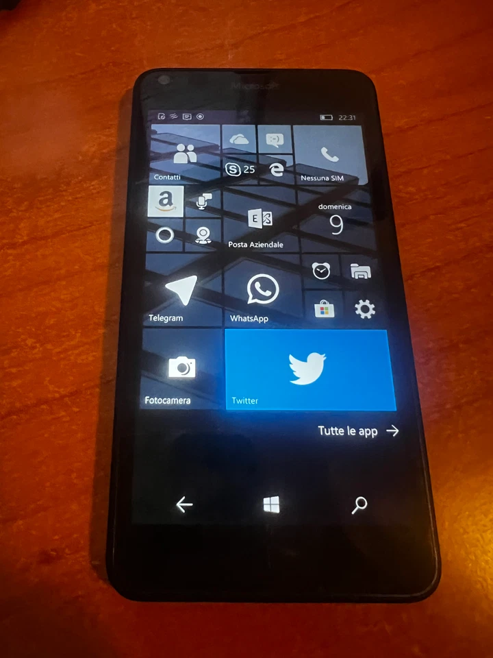Microsoft Lumia 640 LTE – Smartphone 5" con 4G - Immagine 2 di 4