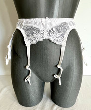 porte jarretelles T38/40 nylon satiné avec 6 jarretelles dentelle blanche