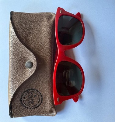 Ray-Ban Wayfarer Sonnenbrille hergestellt von Bausch & Lomb in den USA.