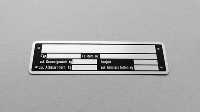 Blanko Typenschild Anhänger KFZ, Auto, neutral für 2 Achsen 148x38x0,5mm - Var.2