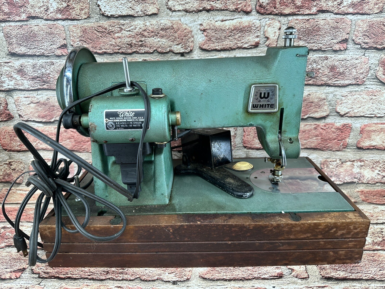 Vintage White Model E 6354 Sewing Machine 677512897 With Pedal eBay