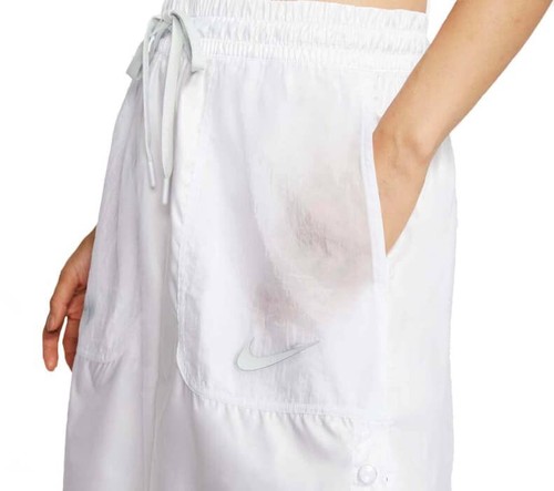 Nike Damen Kurze Hose Shorts CT4528-100 Sportswear Bermuda Sport Laufen Neu XS - Bild 4 von 4
