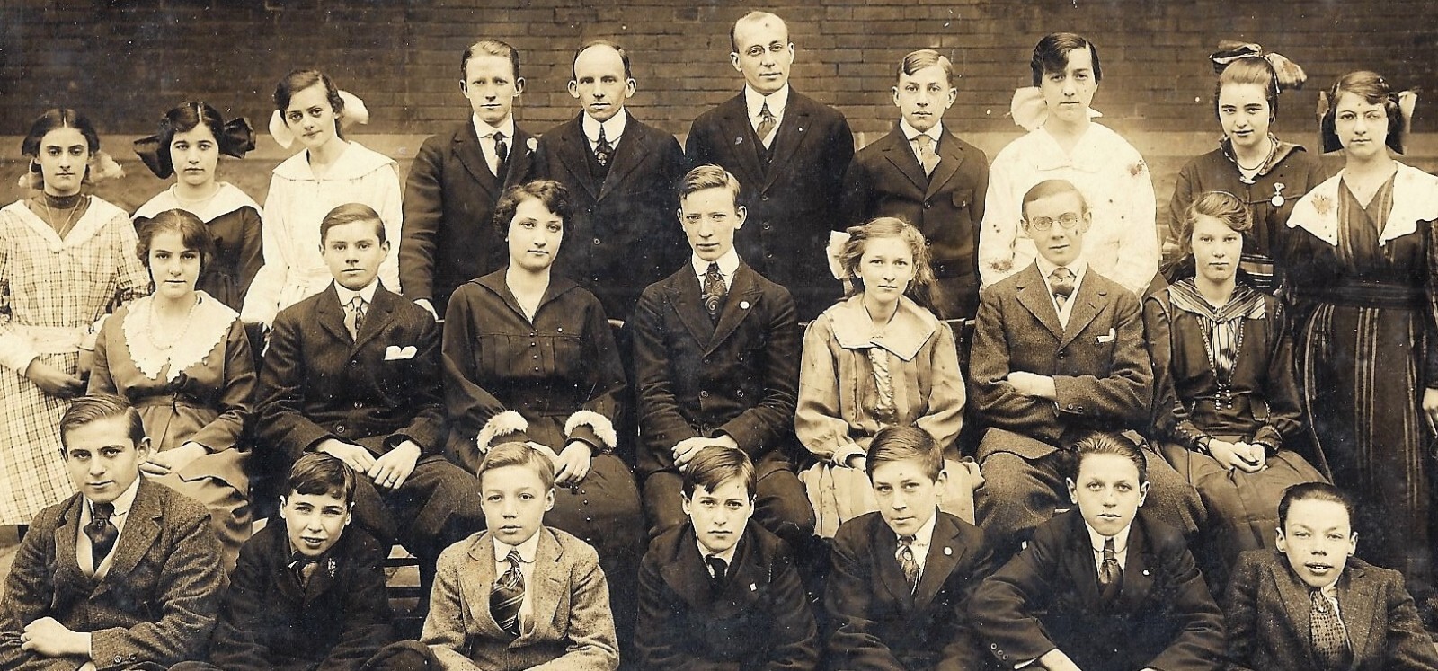 1918 Photo Graduating Class of Thomas Potter School Philadelphia, PA eBay