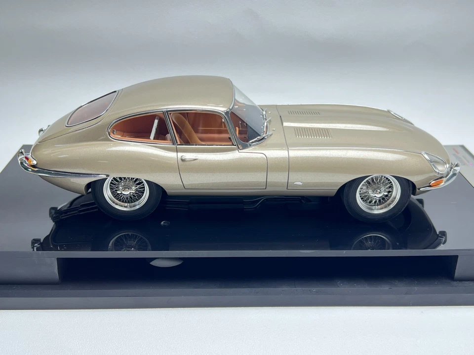 Boutique 1/18 Amalgama Jaguar Tipo E Cupé Resina Modelo Coche Foto 4 de 4