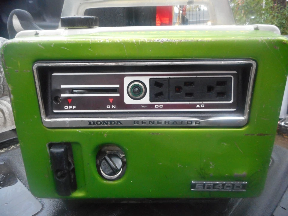 Vintage Honda ER400 Vintage Generator Rare Will Start & Run A Minute Then Die - Image 2 of 4