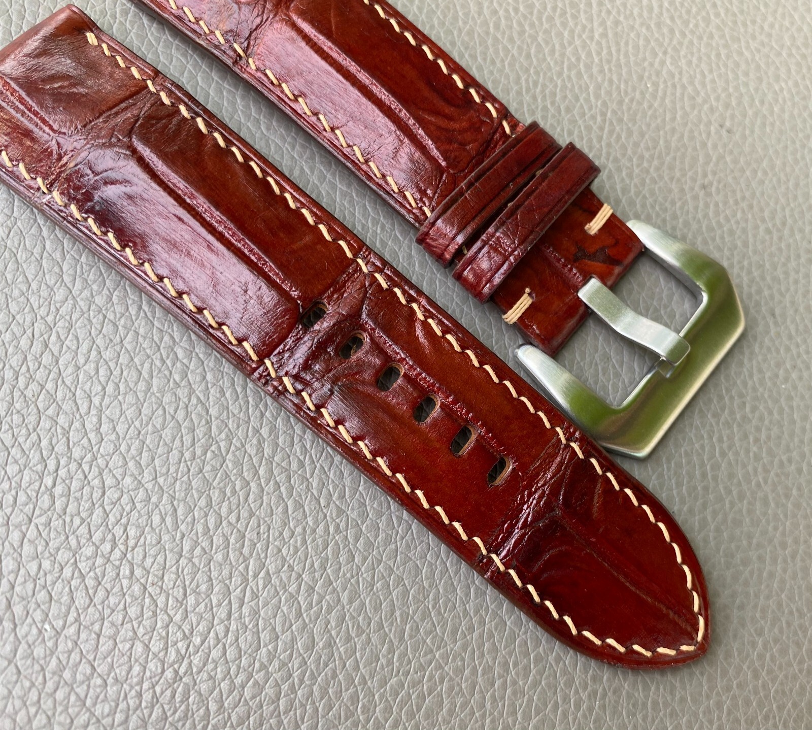 Discount Pig Skin Leather 23 mm Replacement Watch Band PU102161006_K0035165 main image 1