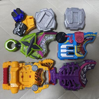 Kamen Rider Geats DX Zombie Ninja Beat Builder Raise Buckle Set