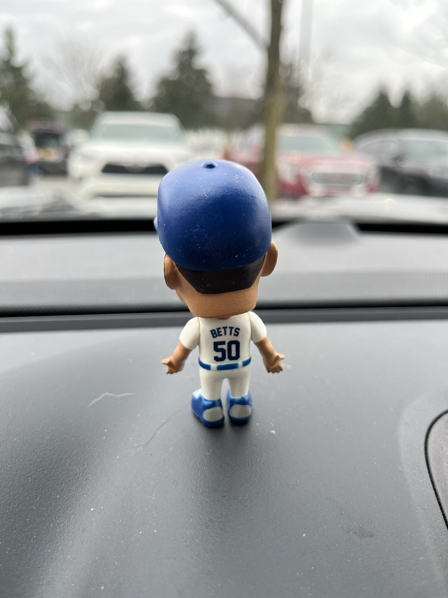 MOOKIE BETTS CultureFly MLB Superstars Blind Box Figure Los
