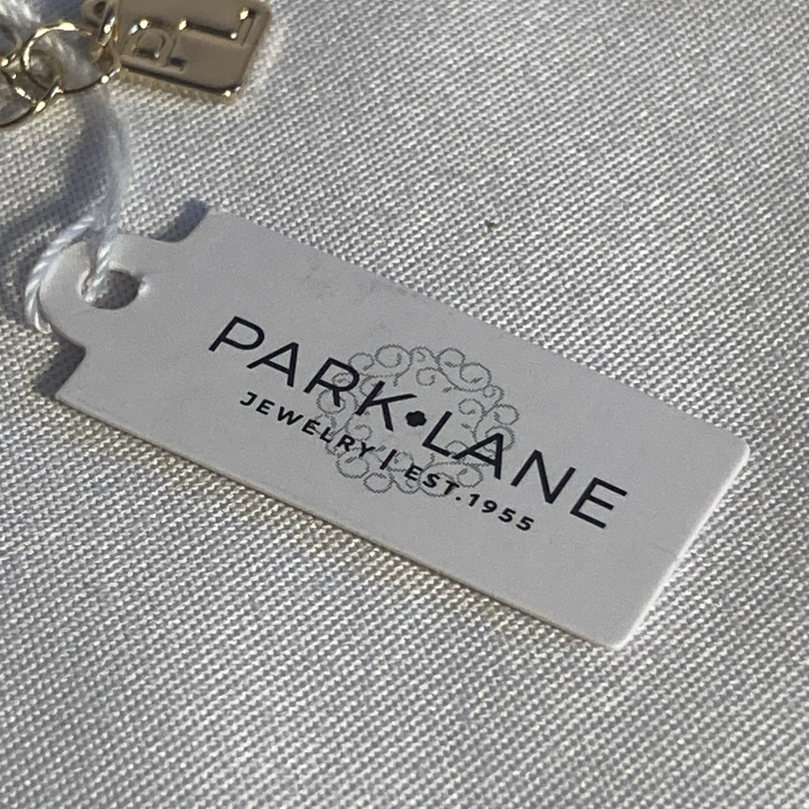 NEW Parklane jewelry “Cece” Necklace 40” NEVER WORN