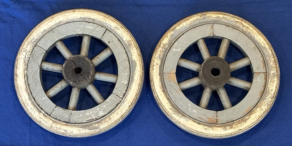 Старая ферма сарай найти примитивный старинный винтажный деревянная тележка вагон багги колеса - Изображение 2 из 4