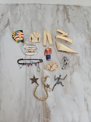 Costume Jewelry Brooch Lot Gold And Silver Tone Unique Craft Projects