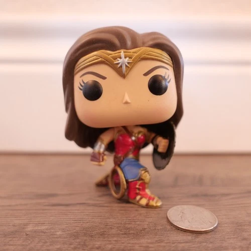 Funko Pop! Movies DC Comic Heroes Wonder Woman #175 with Shield and Lasso  LOOSE