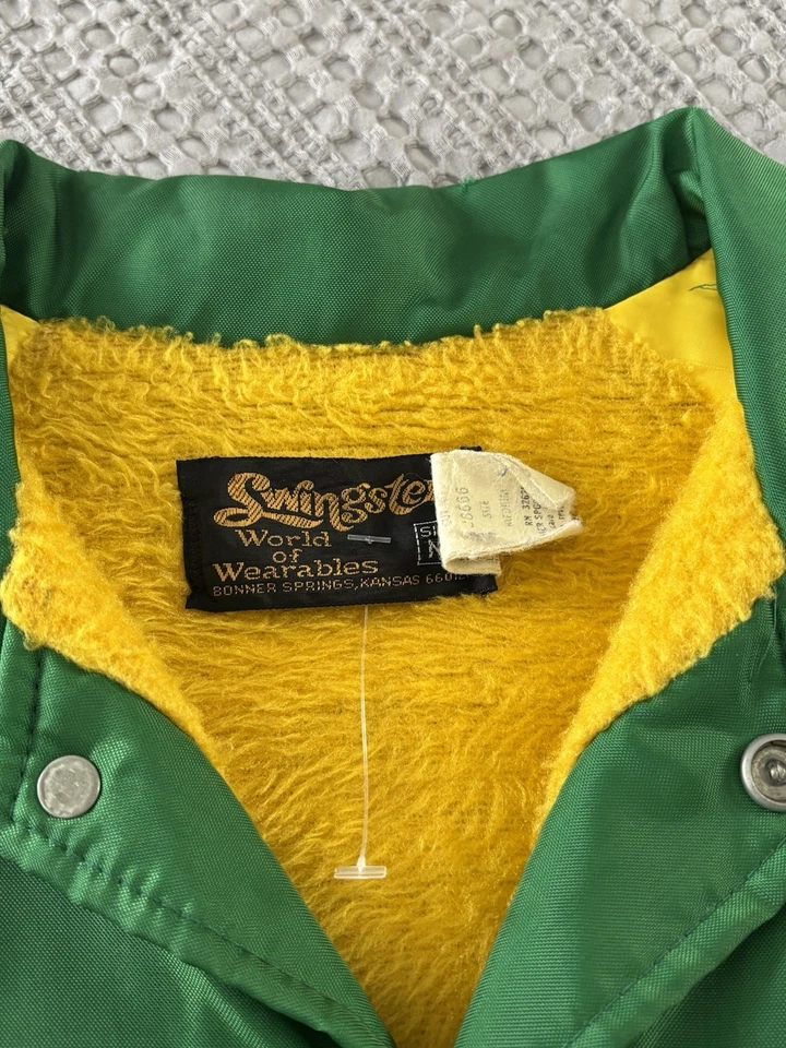 Chaqueta de Granjero Dekalb Swingster Maíz Verde Amarillo Aislada Mediana De Colección Foto 3 de 4