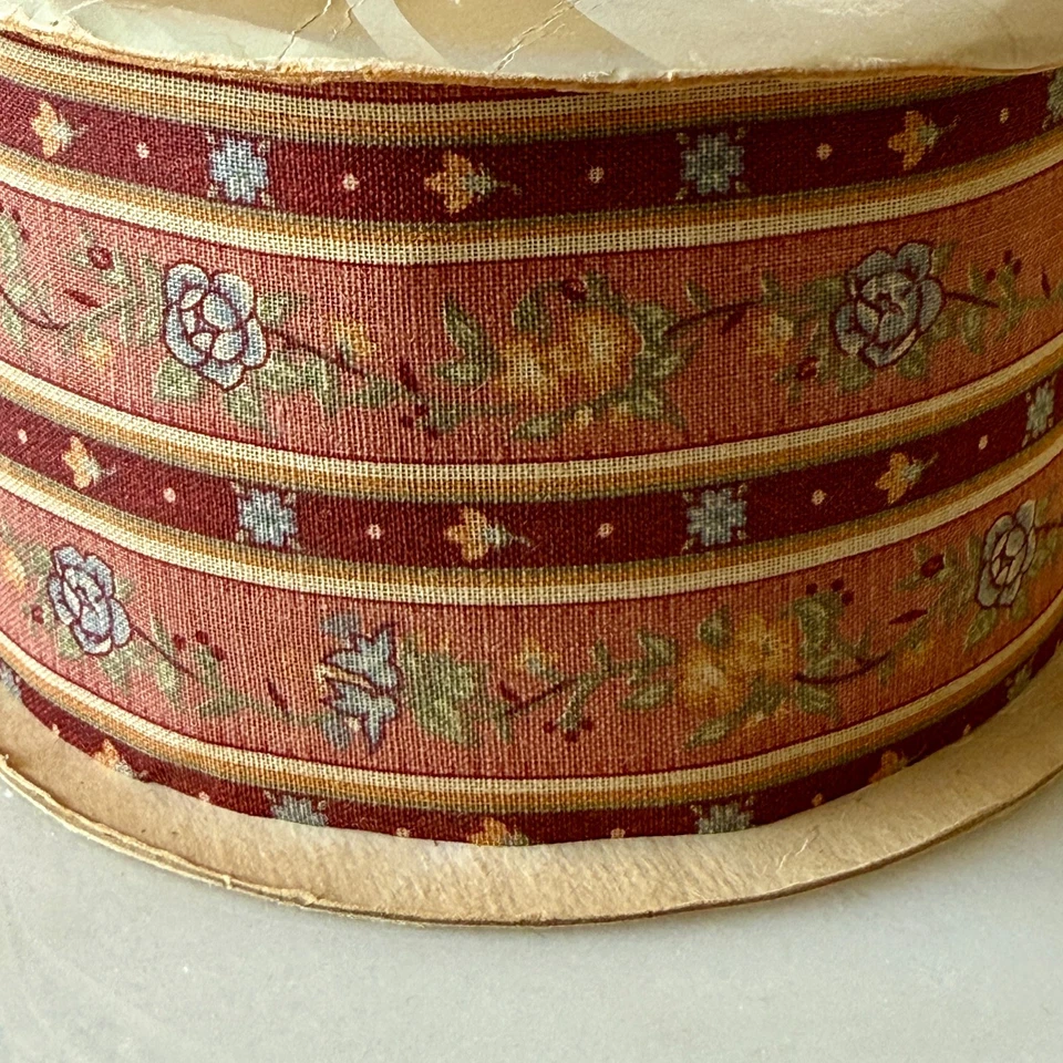 VTG Ribbon Cottage Core Novelty Floral Print Fabric 40 Yds  2 5/8" W Michele NOS - Image 2 of 4
