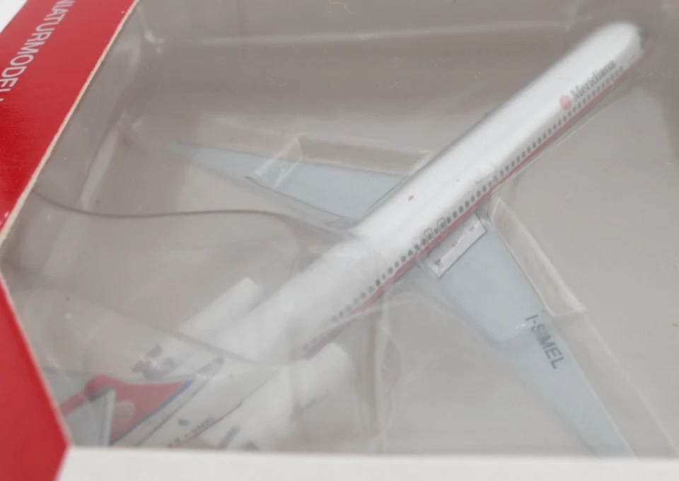 Herpa Meridiana Fly McDonnell Douglas MD-82 Model - 1:500 - 524308 - Mold - Image 4 of 4