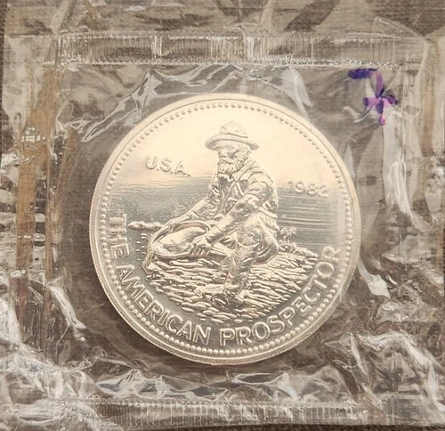 1982 USA - 1 oz .999 Fine Silver Engelhard - The American Prospector - Round 7