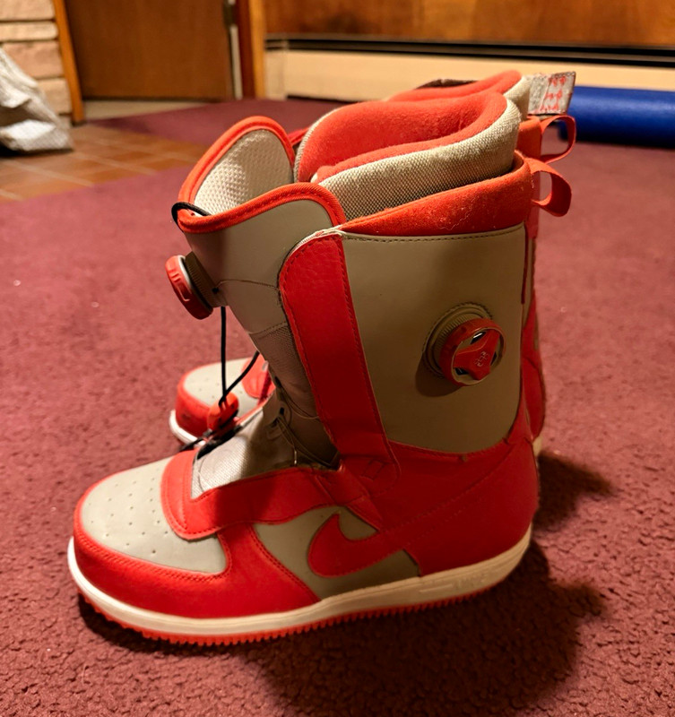 Nike Air Force 1 Men's Snowboard Boots Dial Lacing Orange Size 10 Medium Flex