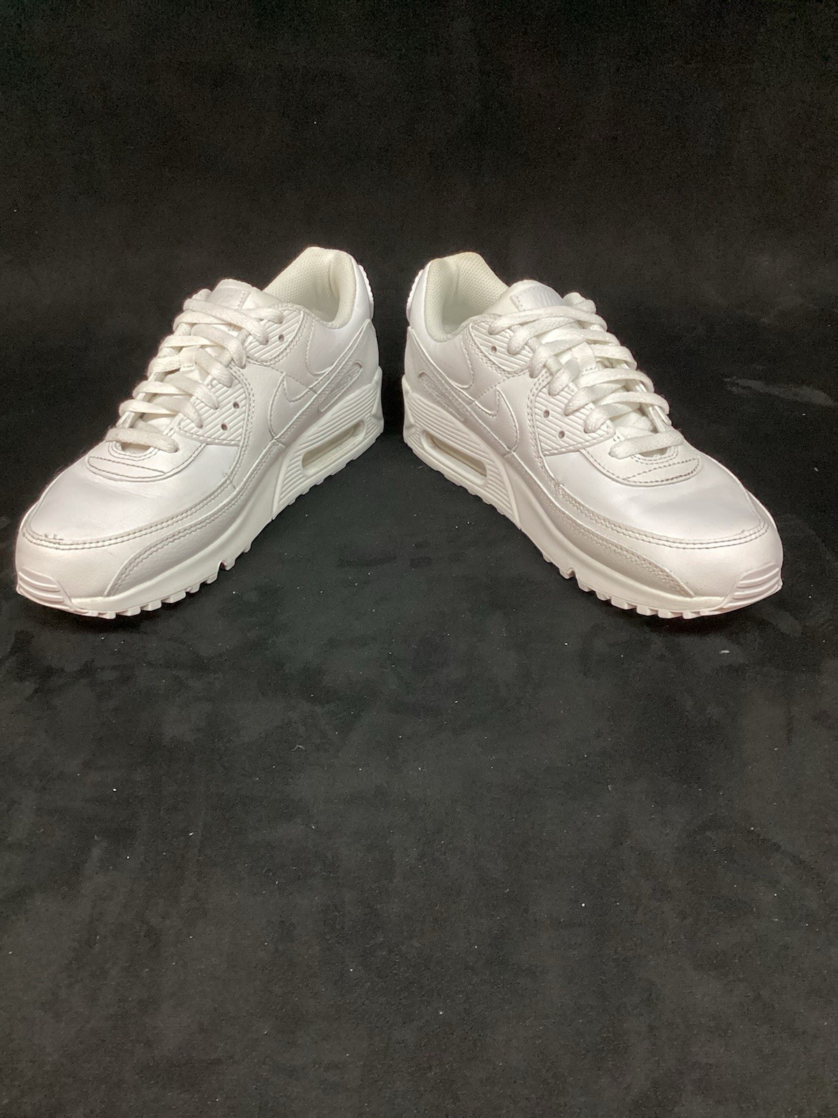 Size 10 - Nike Air Max 90 Mens Triple White 2022 Cz5594-100 thumbnail 4