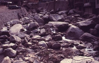 SL40 Slide 1960's Japan Rocky River Stream Car 230a