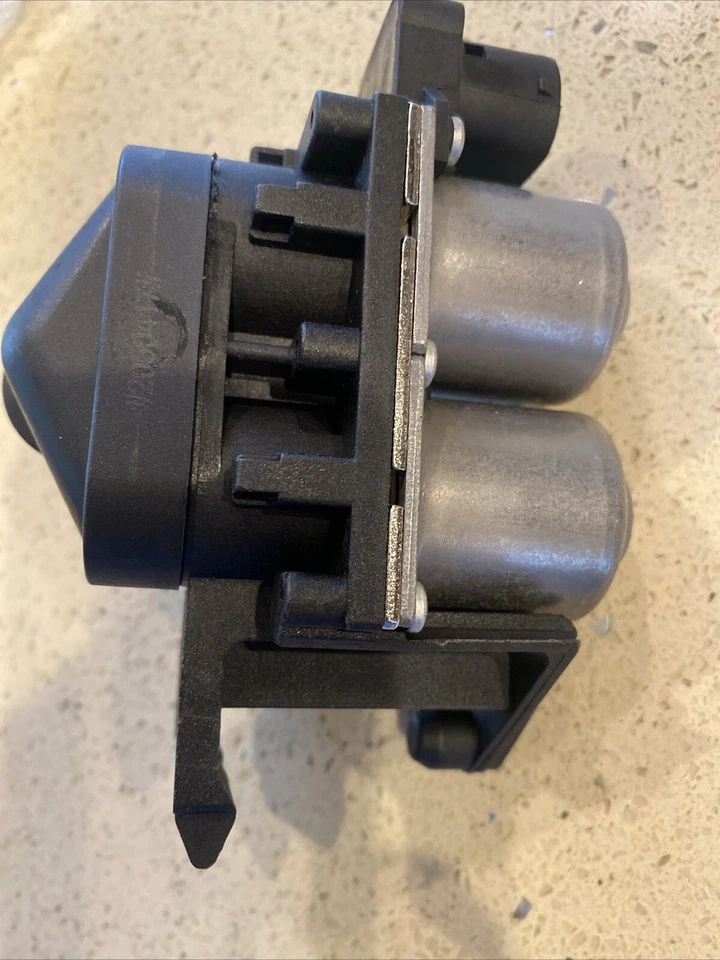 CARQUEST 74894 HVAC Heater Control Valve For Select 92-99 BMW Models - Image 3 of 4