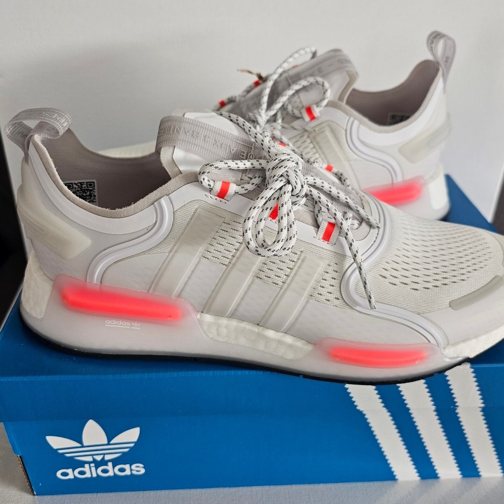 Size 11 - adidas NMD V3 White