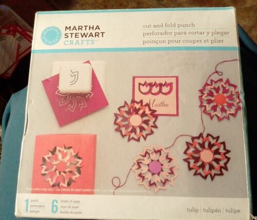 Martha Stewart Crafts Tulip Cut and Fold Punch- Boxed- Crafting Scrapbooking - Afbeelding 1 van 2