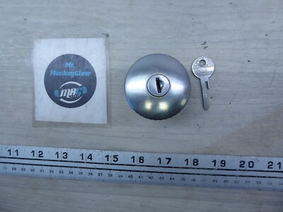 2004 Tomos A35 Sprint 49cc S721) gas petrol fuel tank cap with key 