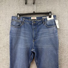 Wrangler True Straight High Rise Denim Jeans Women  s Size 18 x 32 Fits 18x31 