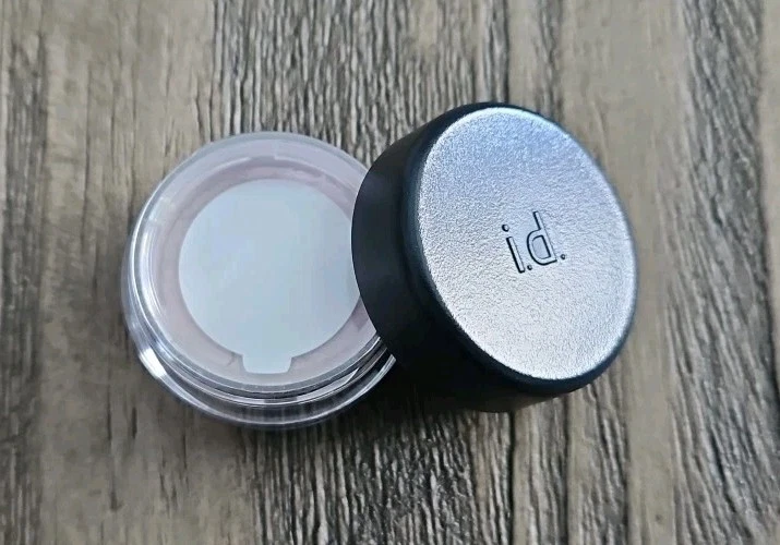 bareMinerals Bare Escentuals I.d. Glimpse ~ HUGS ~ NEW ~ 0.57g ~DISCONTINUED - Image 2 of 3