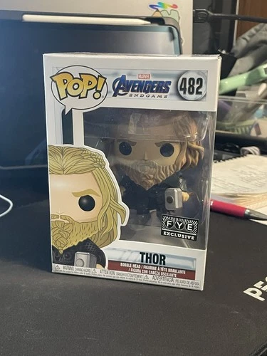 Funko Pop! FYE EXCLUSIVE Avengers Endgame: Thor #482 preowned, perf condition
