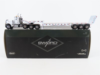 COSTCO トレーラー模型 ホワイト ModelMakers made five of these desk pieces for Costco upper