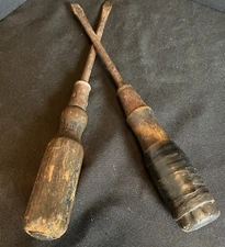 Lot Of 2 Antique Tool Screwdriver Wood Handle & Metal Flat Head Great Tools