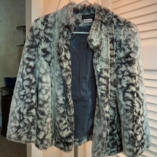 Women’s Faux Fur Jacket Black And White Cheetah Print Made By City Girl Medium