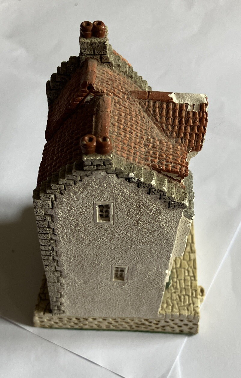 Foto 5 di 6