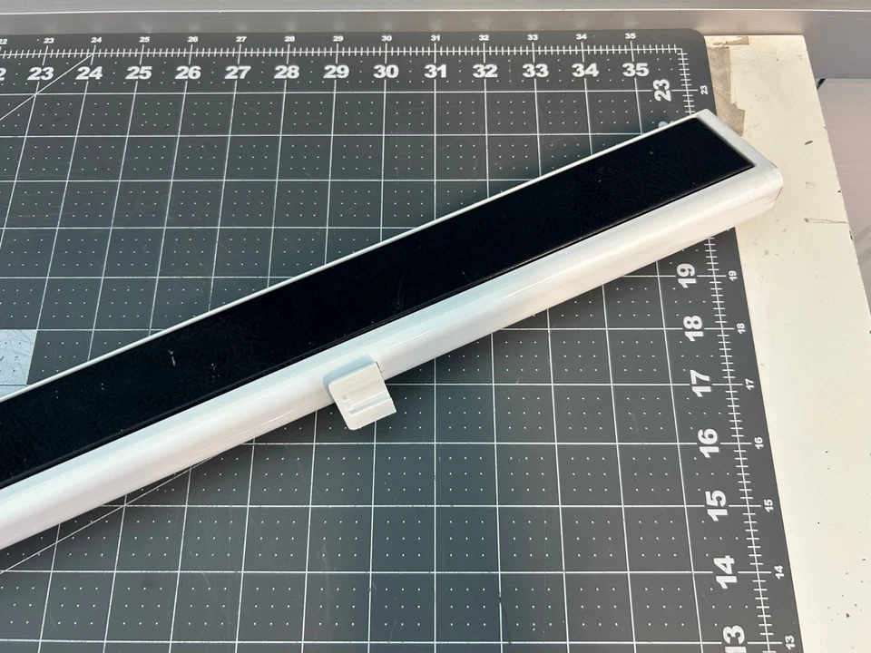 Parteluz puerta refrigerador Maytag P# WPW10151713 Foto 4 de 4