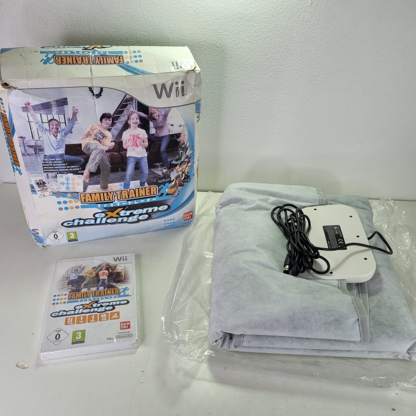 Nintendo Wii Family Trainer Extreme Challenge Game & Mat Box Set + FREE POST