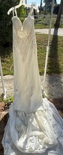 David's Bridal WG3875 Ivory Beaded Lace Wedding Dress Size 10 with tag EN