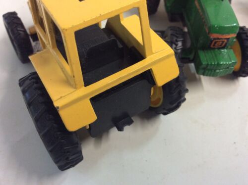 3 Case International 3180 Tractors 1:43 Scale A/F Read Description - Picture 11 of 12