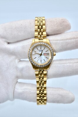 Beautiful Citizen Quartz Ladies Watch GN-4W-S Gold Band - Runs Great! Ships Free