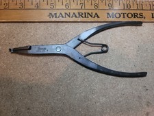 Snap On Tools Srp1a 9 Transmission Snap Ring Pliers 90 Bent Jaws Usa Snap On Tools Srp1a 9 Transmission Snap Ring Pliers 90 Bent Jaws Usa
