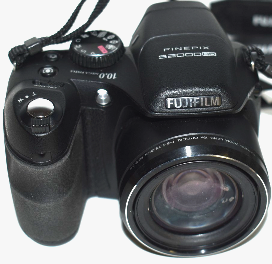 Fujifilm FinePix S2000HD - CNET France